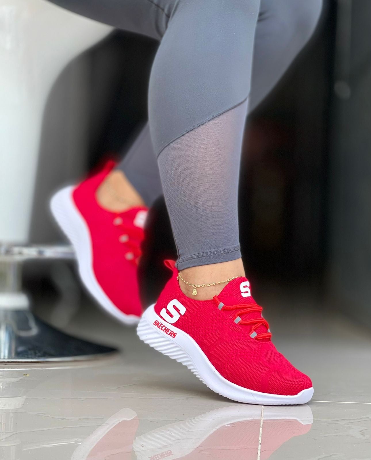 Tenis Skechers Clásico