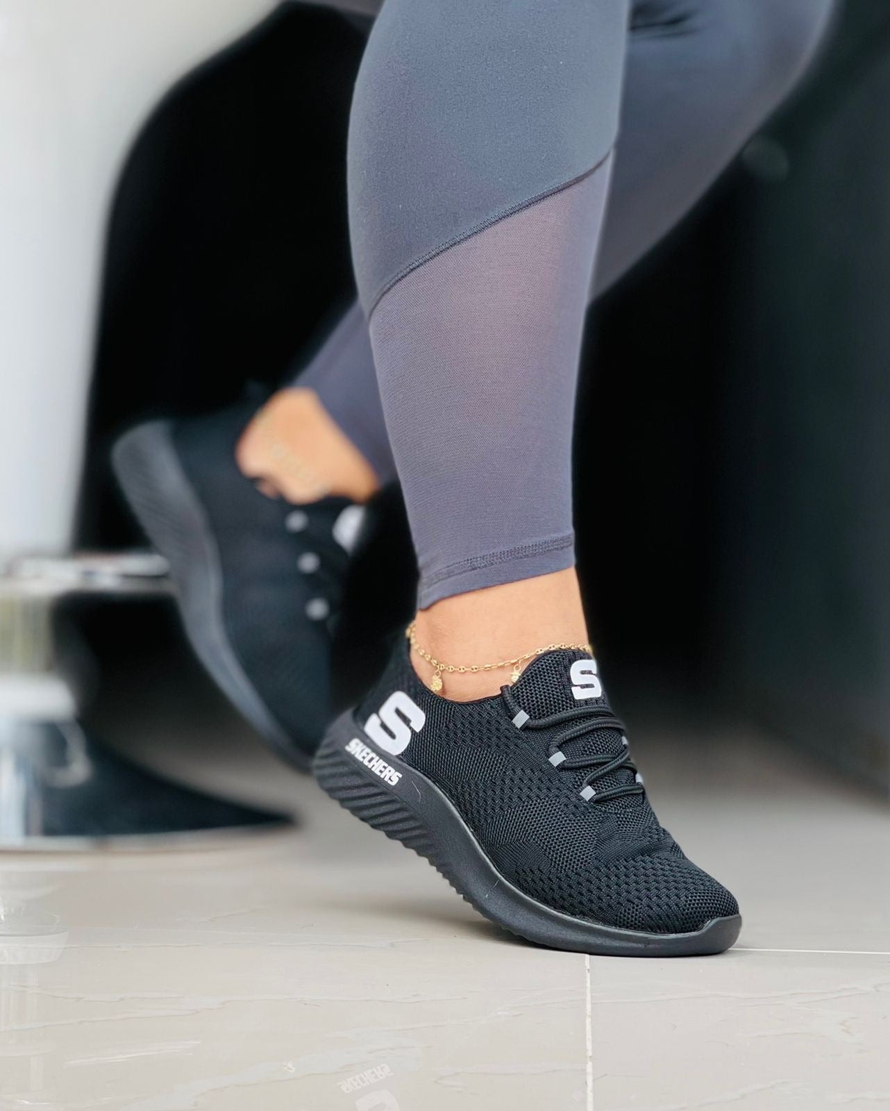 Tenis Skechers Clásico