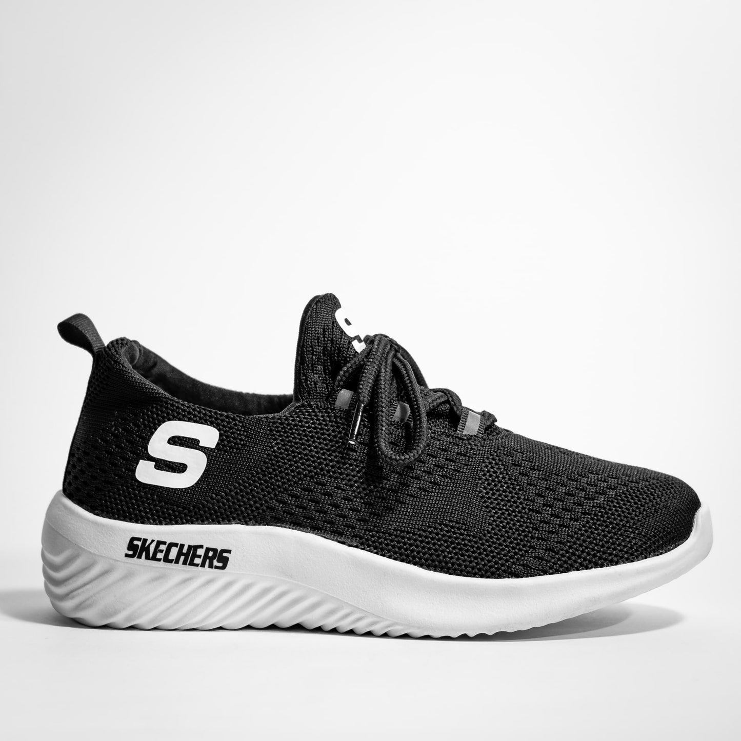 Tenis Skechers Clásico